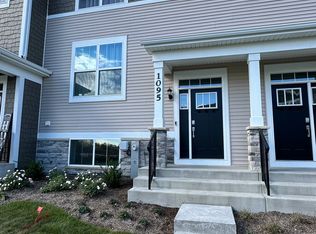 1095 Atterberg Rd #1095, South Elgin, IL 60177