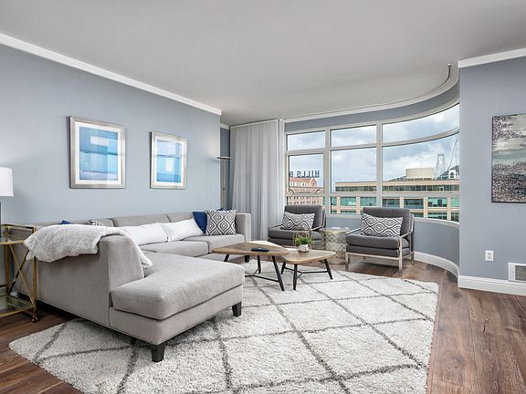 2nd image of 403 Main St APT 612N