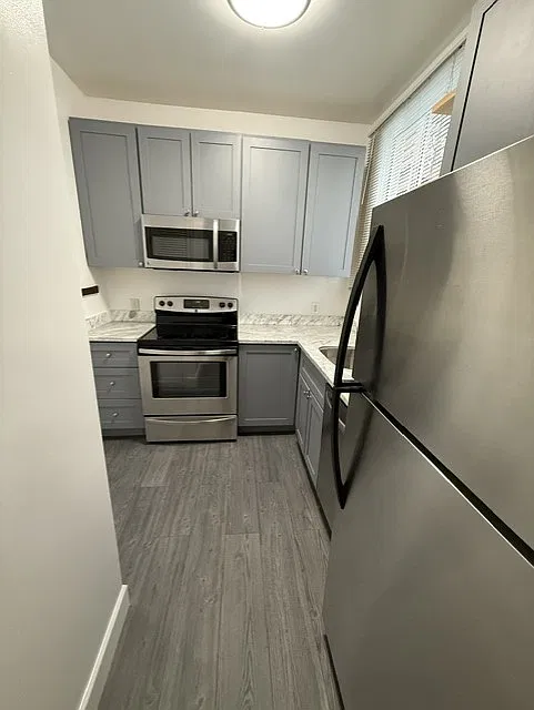 2 bed, 686 sqft, $5,250 — Photo 2