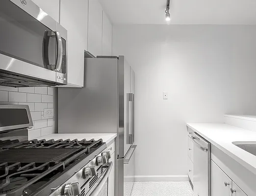 Rented by Mirador Real Estate | media 7