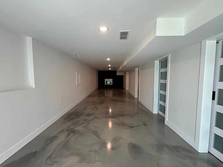 6550 S Old Village Rd — Photo 37