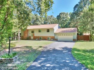 1396 Tanyard Ln, Pasadena, MD 21122