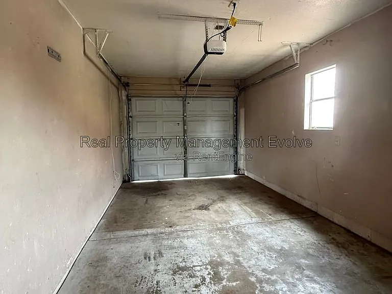 9248 W Mescal St — Photo 15