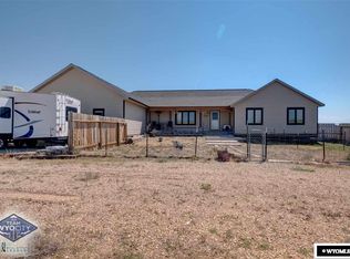 11303 Ridgeview Rd, Evansville, WY 82636