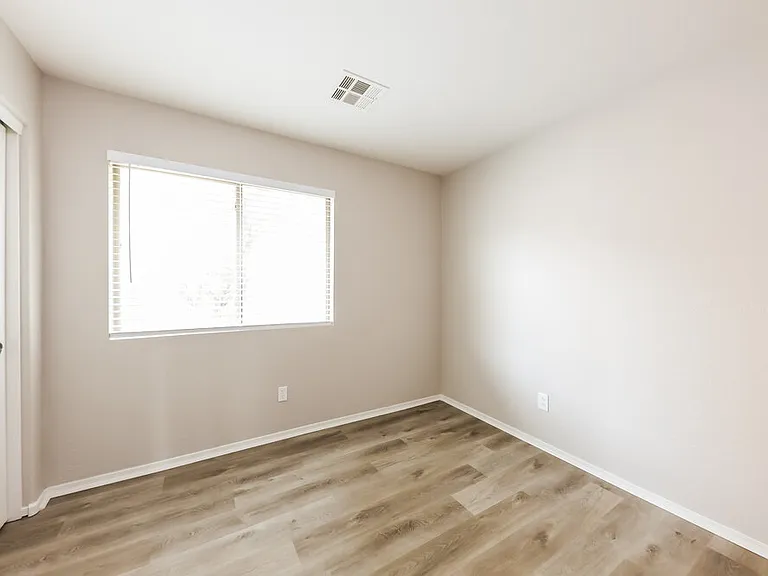 15350 W Lundberg St — Photo 13