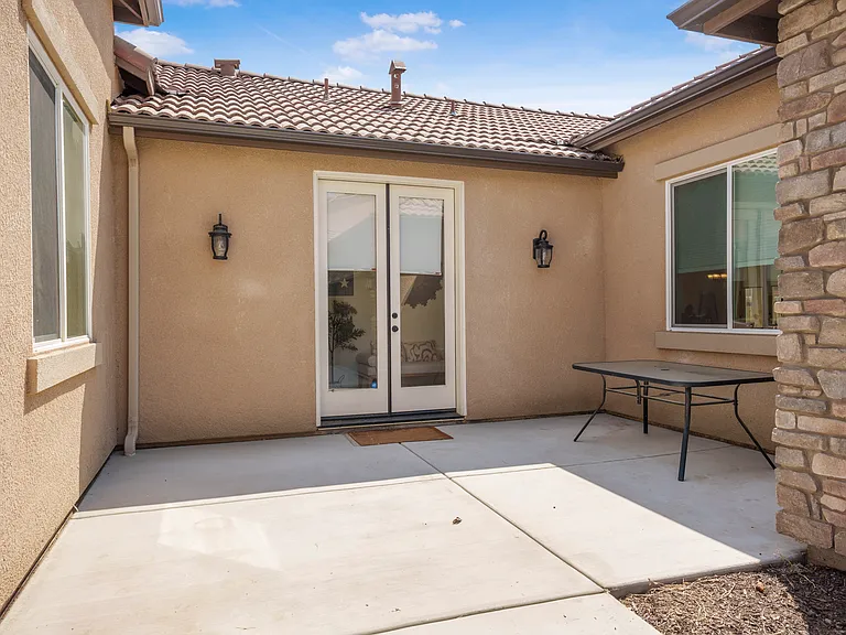 1915 W Dali Way — Photo 27