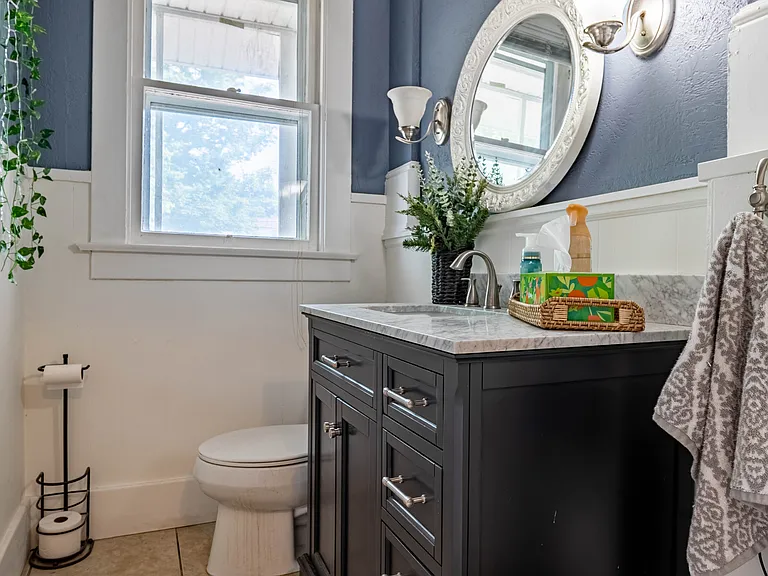 1440 W Decatur St — Photo 16