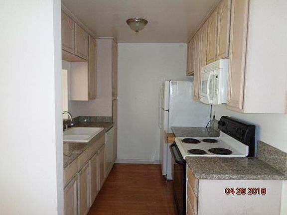 4th image of 5460 White Oak Ave Unit E214