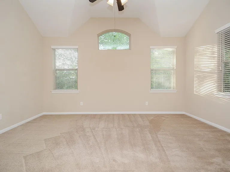 22 Cheswood Manor Dr — Photo 43