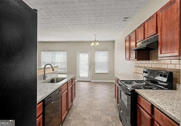 37 Providence Oak Ln — Photo 6