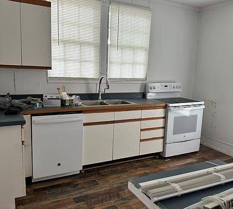 5th image of 212 Grace St