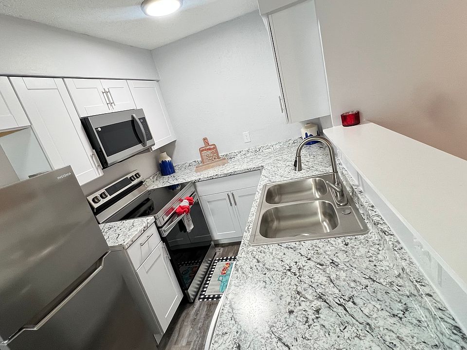 1st image of 4624 Miller Ave #101