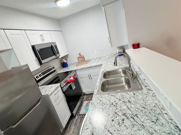 4624 Miller Ave #101