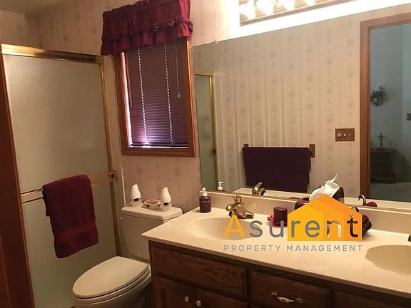 3rd image of 2880 Wedgewood Ln