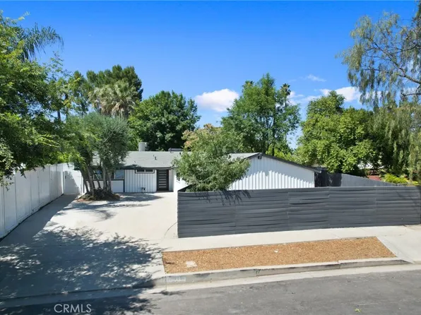 19815 Delano St, Woodland Hills, CA 91367