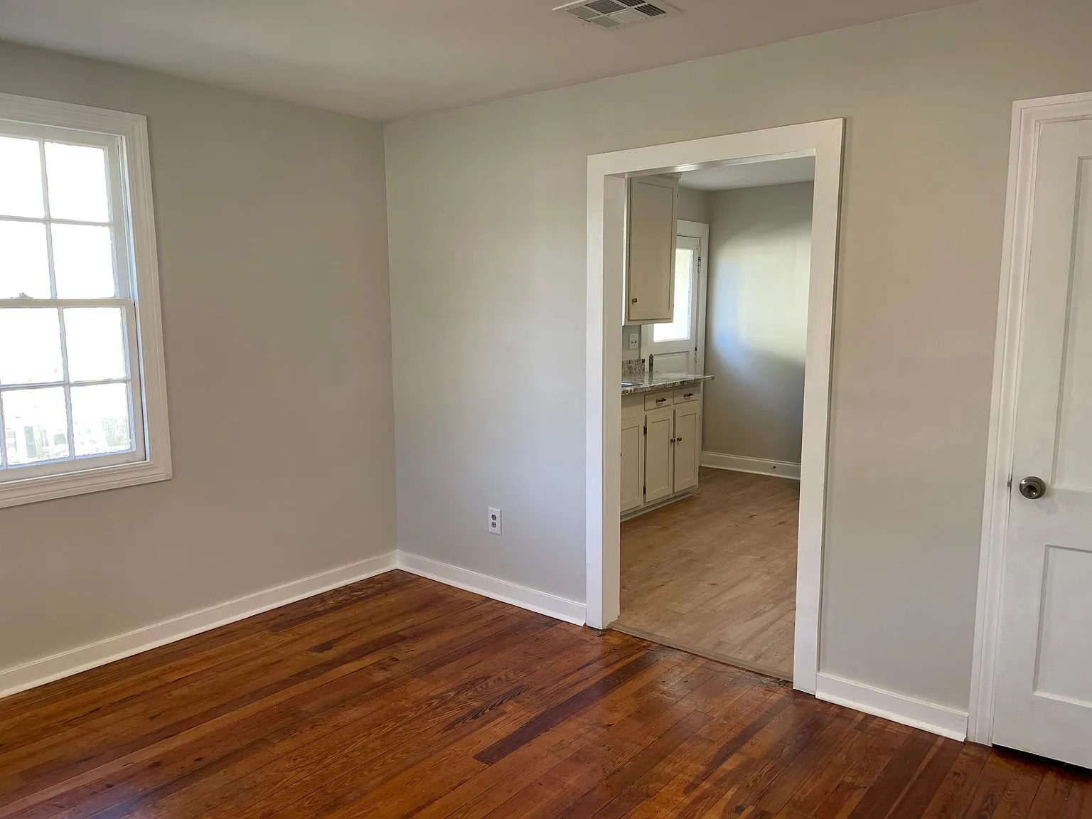 2 bed, 830 sqft, $1,500 — Photo 4