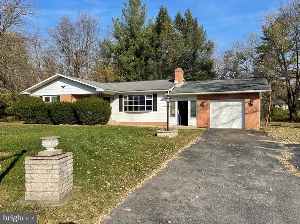101 Locust Dr, Thurmont, MD 21788