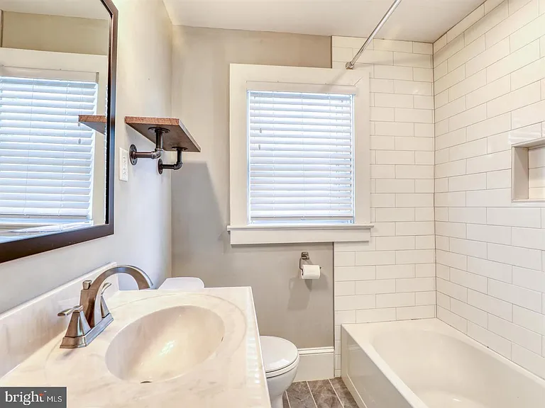 123 Bellview Ave — Photo 16