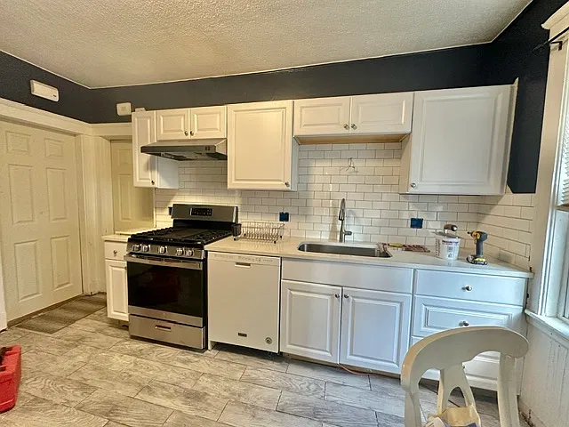 2 bed, $2,695 — Photo 1