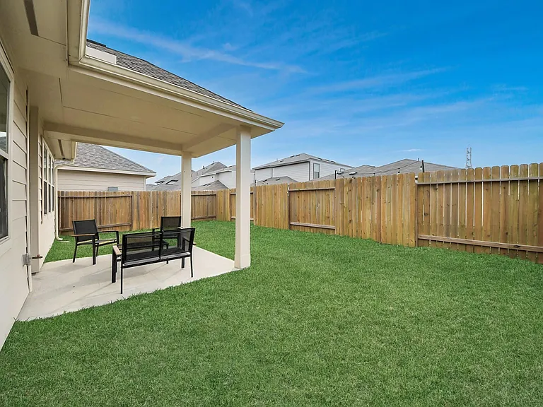 5324 Cj Walker Ln — Photo 35