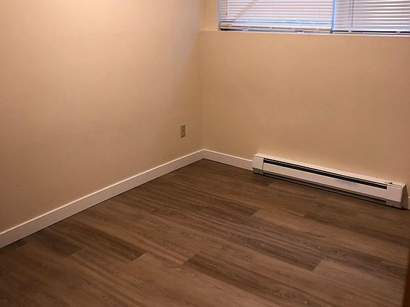 5th image of 2415 8th Ave N #5