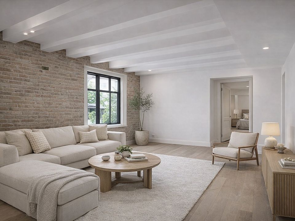 2nd image of 37 Cornelia St Unit Penthouse 3