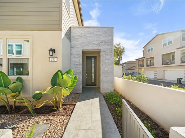 386 Chorus, Irvine, CA 92618