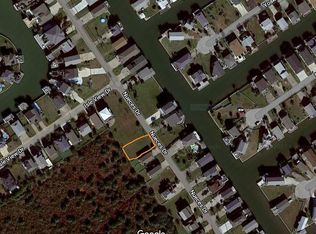 4110 Nueces Dr, Galveston, TX 77554