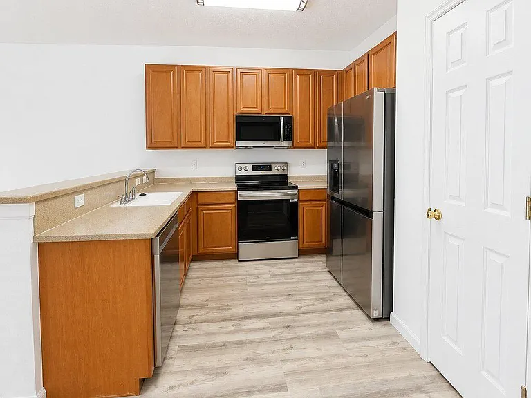 2690 Revolution St #105 — Photo 7