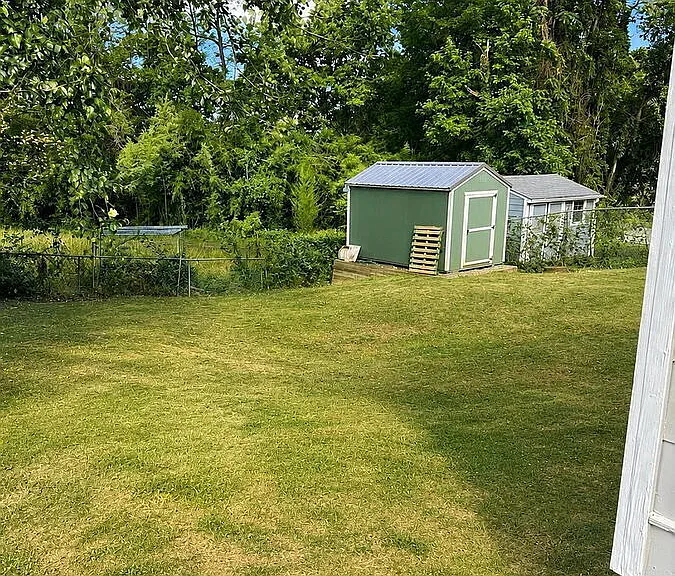 804 Raymond Rd — Photo 2