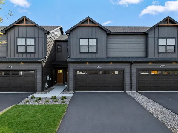 677 Tulare Ter, Newport, MN 55055