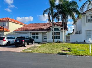 10570 NW 51st St, Doral, FL 33178