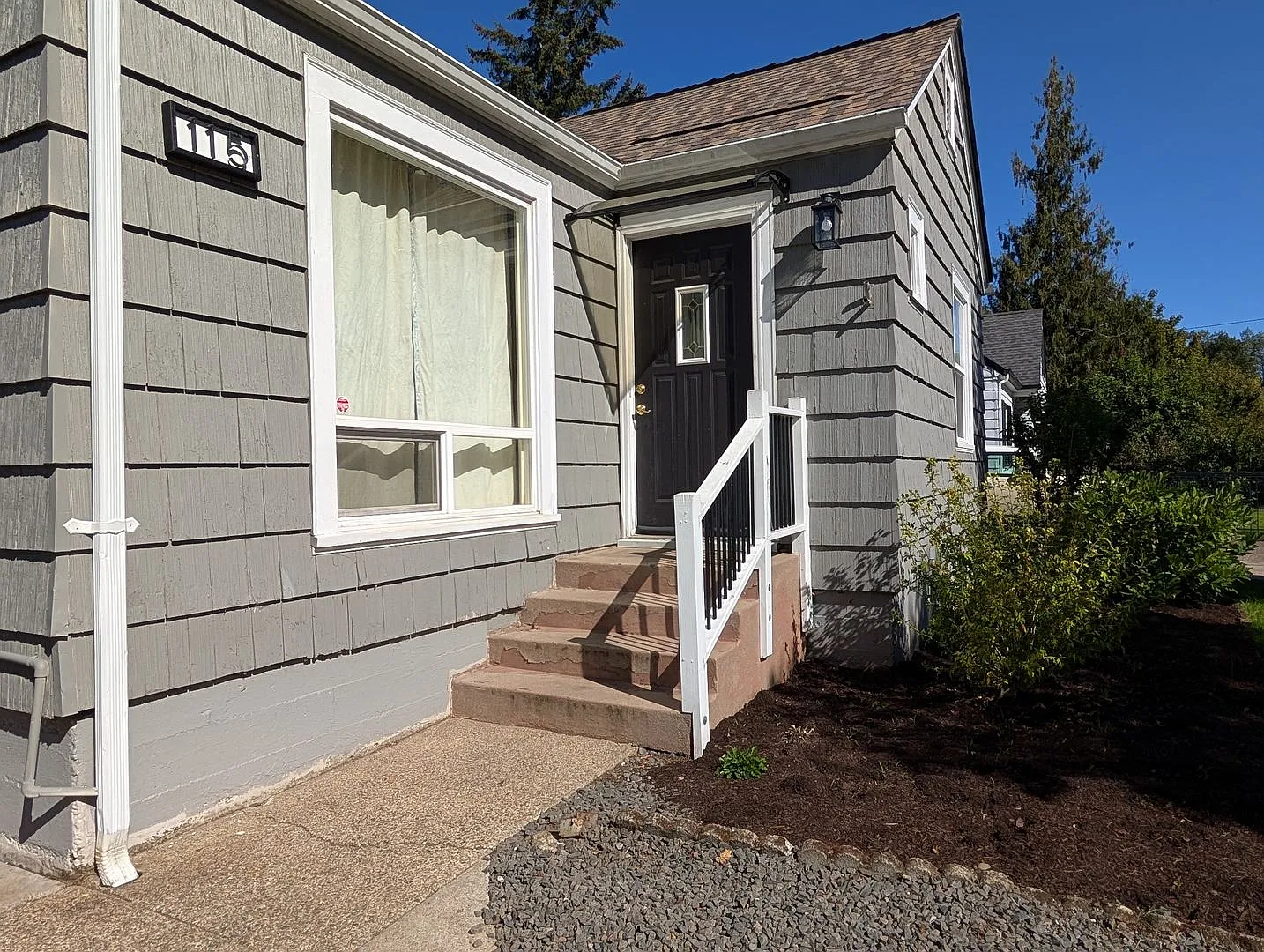 Cute 3-Bedroom, 2-Bath Home With Extra Space! — Photo 2