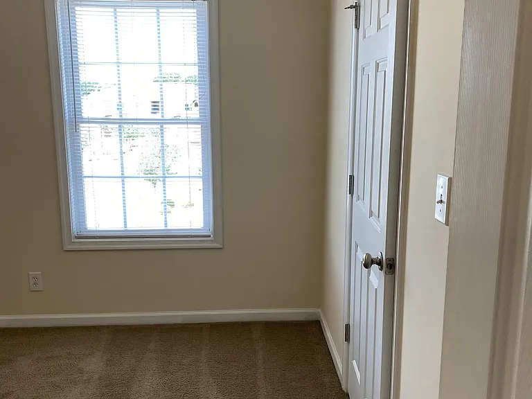 301 Rotunda St #101 — Photo 9