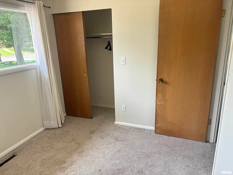 1329 W Holly Hedges Dr — Photo 5