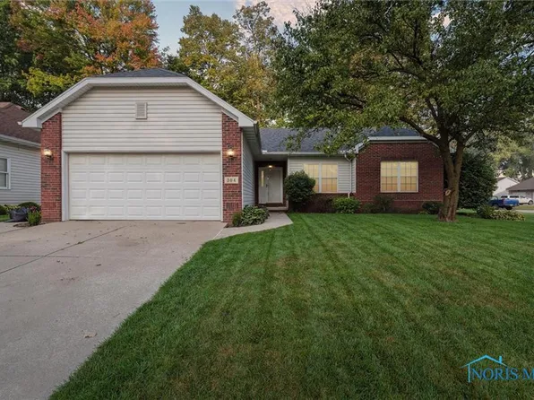 304 Valleywoods Dr, Swanton, OH 43558
