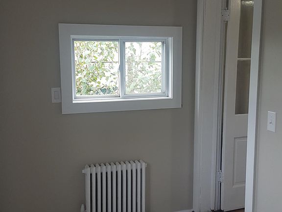 3rd image of 716 S Olden Ave