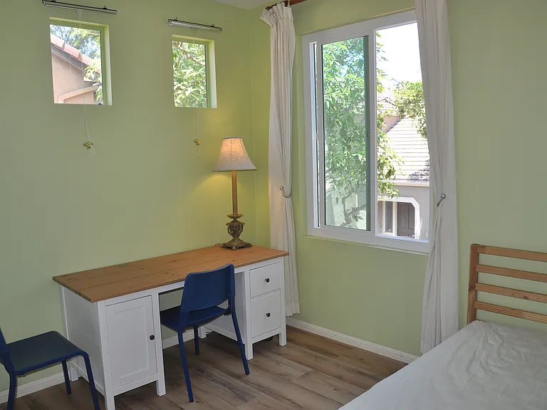 12 Del Cambrea — Photo 9