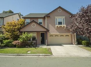 106 Hampton Pl, Hercules, CA 94547