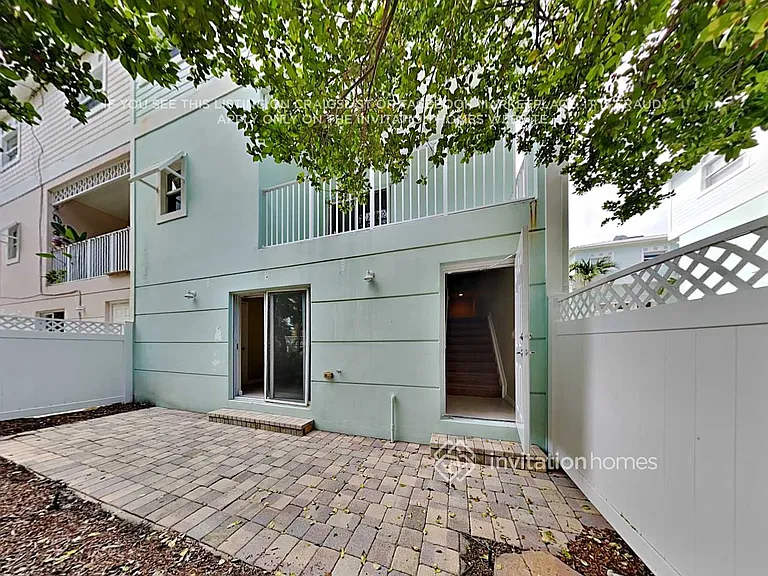 461 NE 1st St #11 — Photo 20