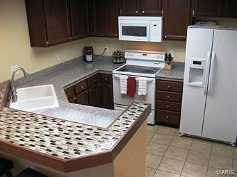 2nd image of 607 Kipling Way #B1