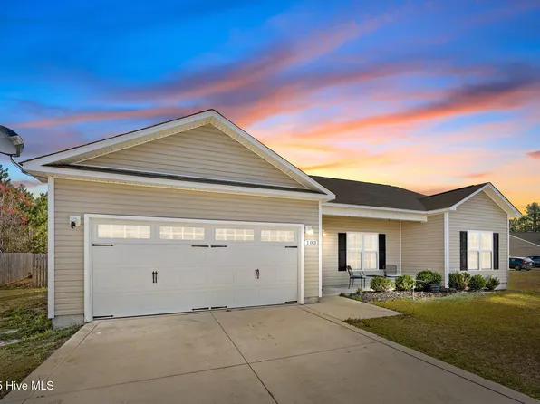 103 Lilac Lane, Richlands, NC 28574