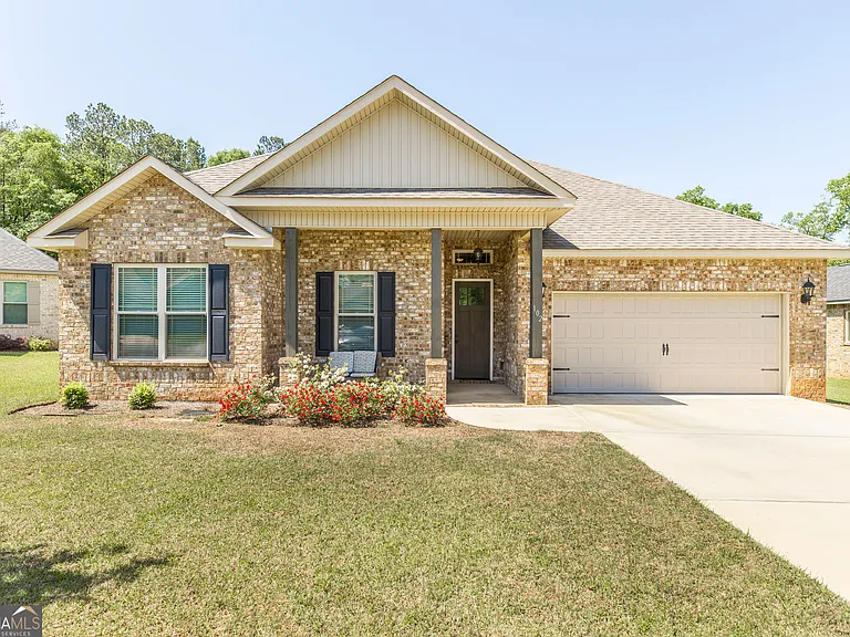 102 Copper John Ct — Photo 1