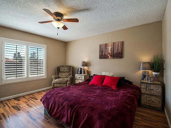 3rd image of 540 N May St APT 2074