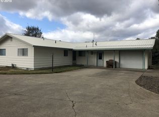 10808 S D St, Island City, OR 97850