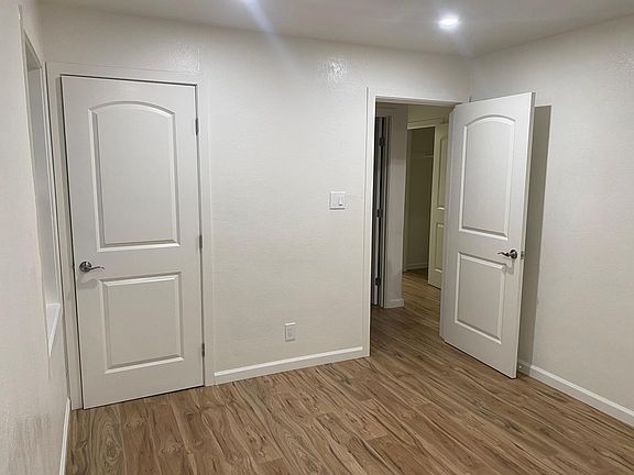2nd image of 801 Acacia Ave