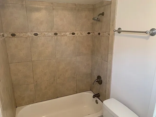 1488 1496 1/2 Pescadero Dr — Photo 5