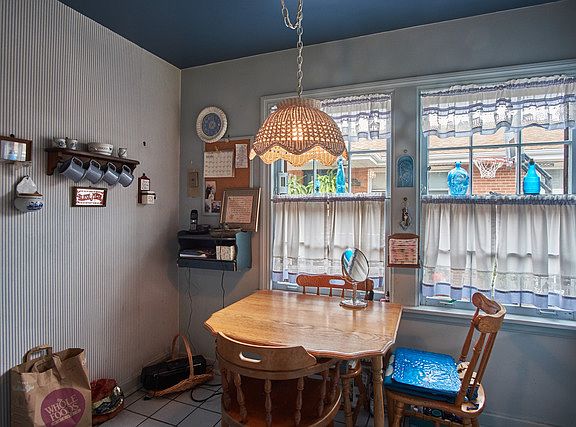 5th image of 10743 S Central Park Ave