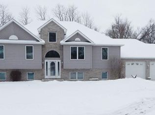 791 Marquette Rd, Porter, IN 46304