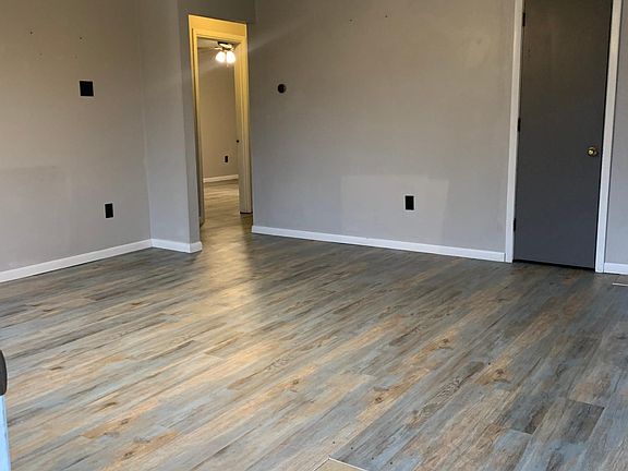 2nd image of 3114 Benchwood Dr